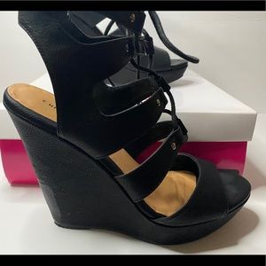 Chinese Laundry Z-MISTY wedges